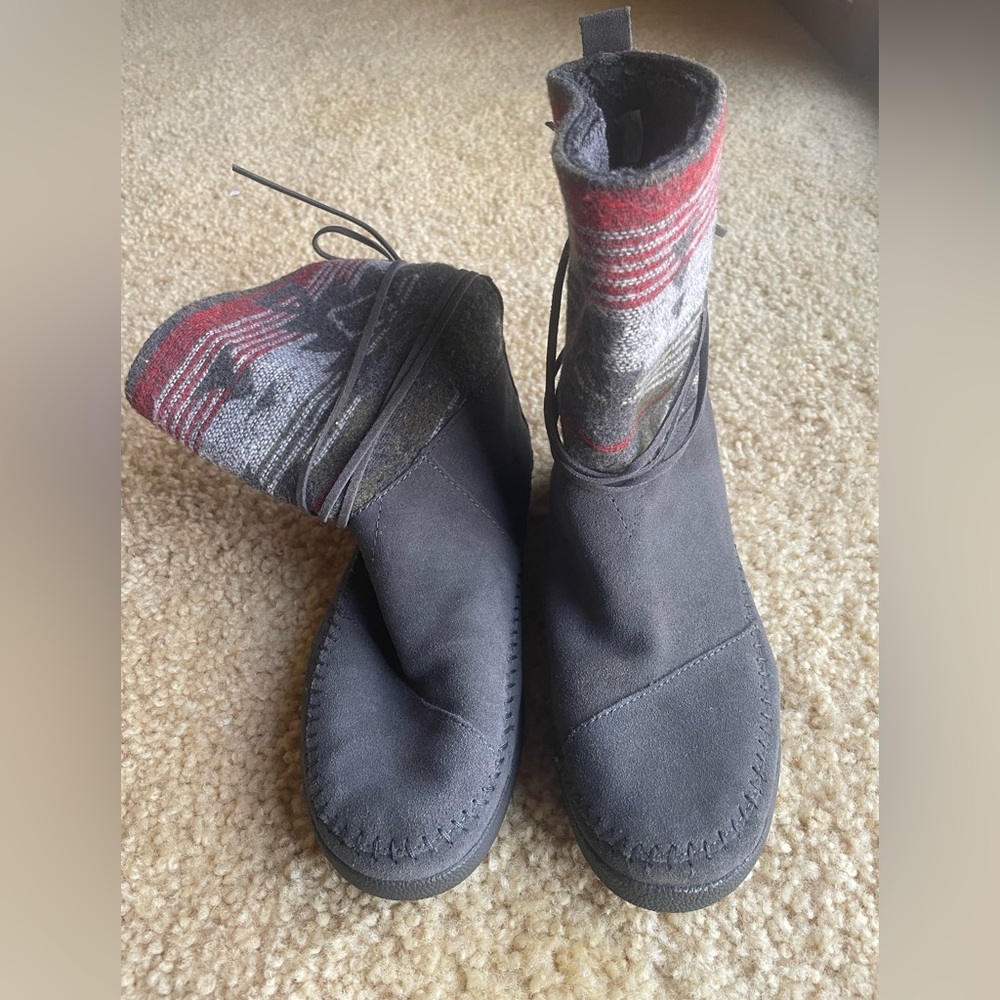TOMS Mocassin-style boots US 7.5